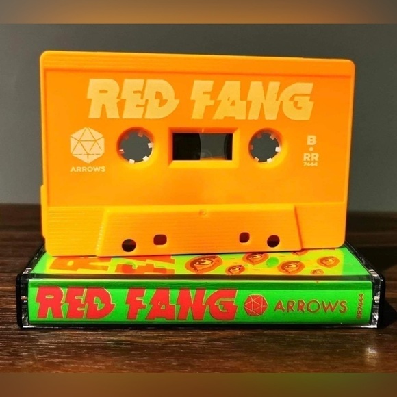 RED Fang - Arrows - Cassette - Picture 2 of 2
